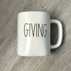 RAE DUNN ‘GIVING’ coffee tea mug cup drinkware. Artisan collection